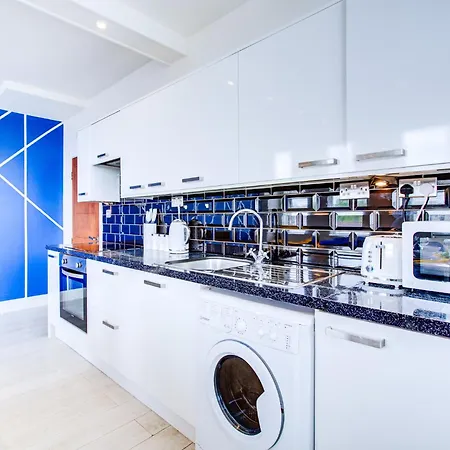 Stylish 1 Bed Apt By Livra Estate Short Lets & Serviced Accommodation Sutton With Free Parking Room photo