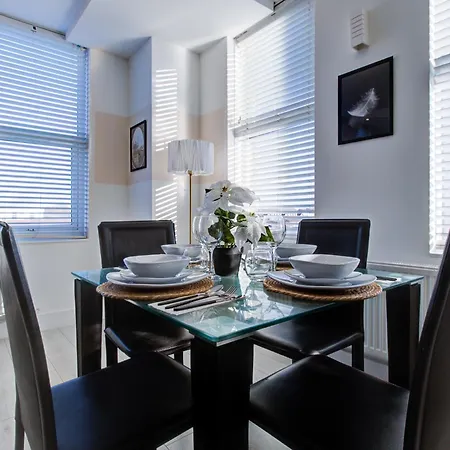 Stylish 1 Bed Apt By Livra Estate Short Lets & Serviced Accommodation Sutton With Free Parking Exterior photo