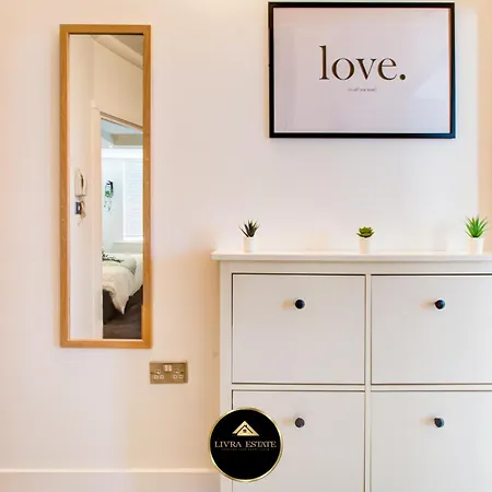 Stylish 1 Bed Apt By Livra Estate Short Lets & Serviced Accommodation Sutton With Free Parking Kamer foto