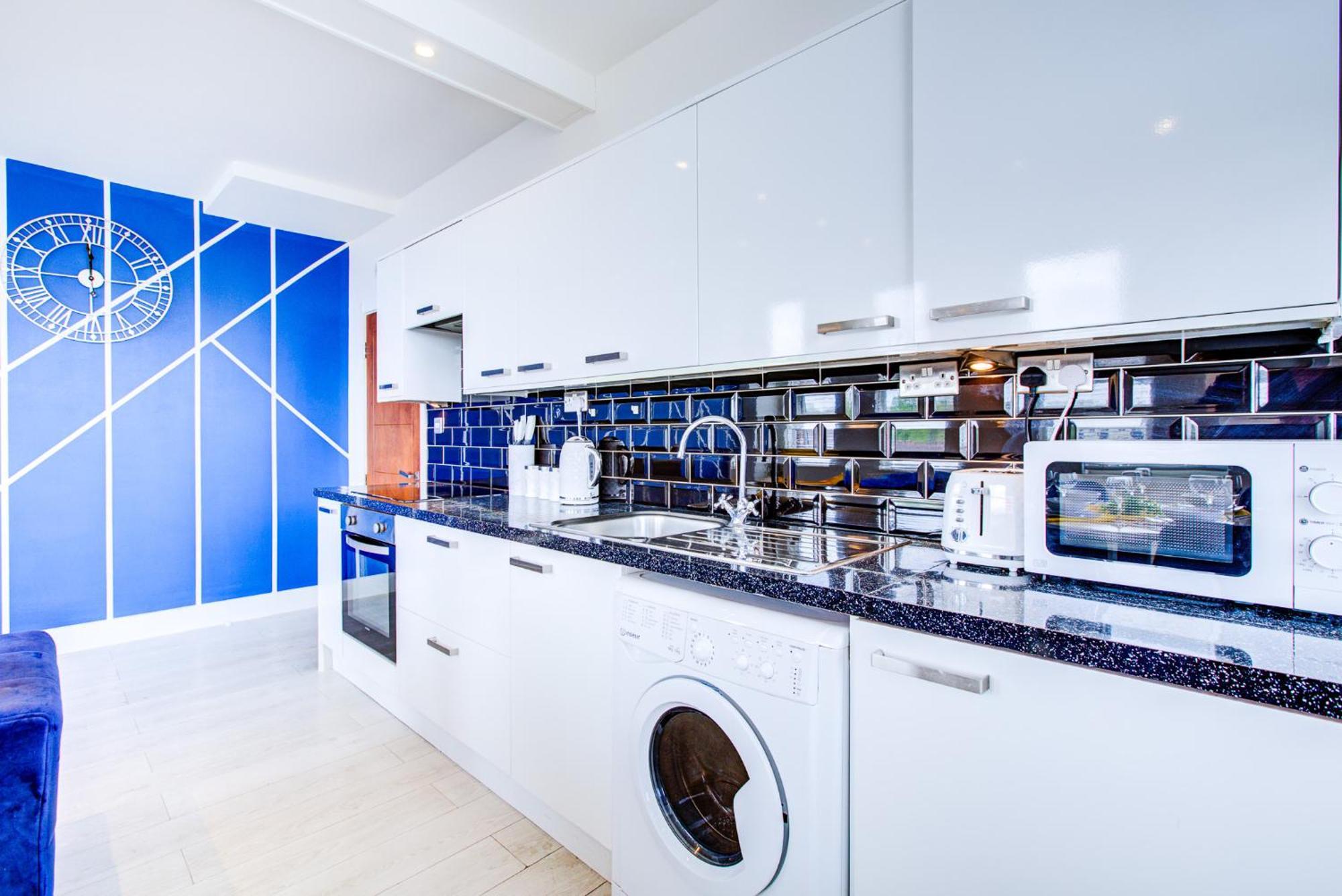 Stylish 1 Bed By Livra Estate Short Lets & Serviced Sutton With Free Parking * Sutton (Greater London)