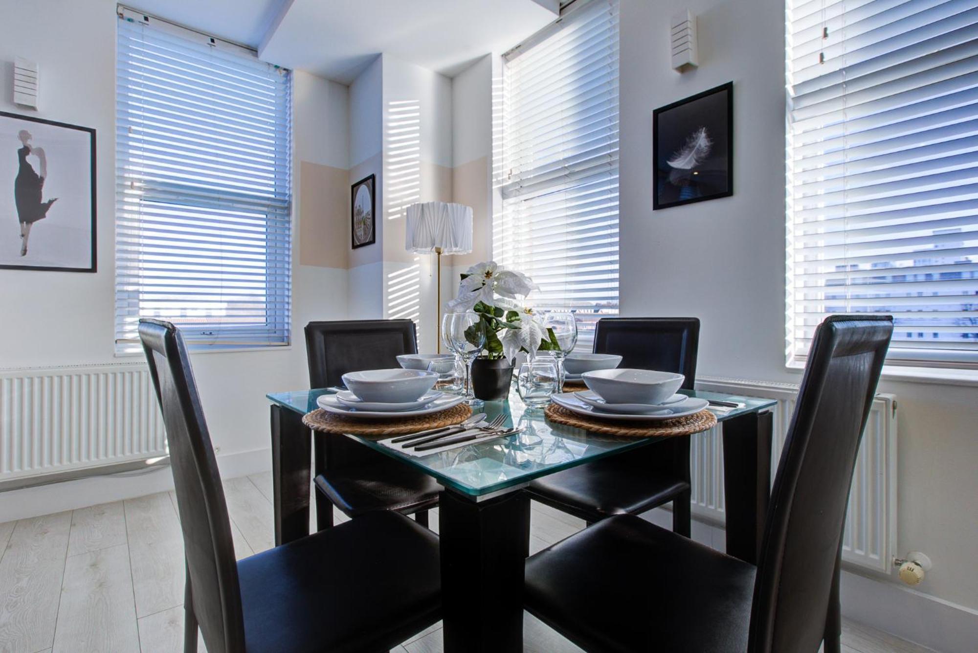 Apartment Stylish 1 Bed By Livra Estate Short Lets & Serviced Sutton With Free Parking *