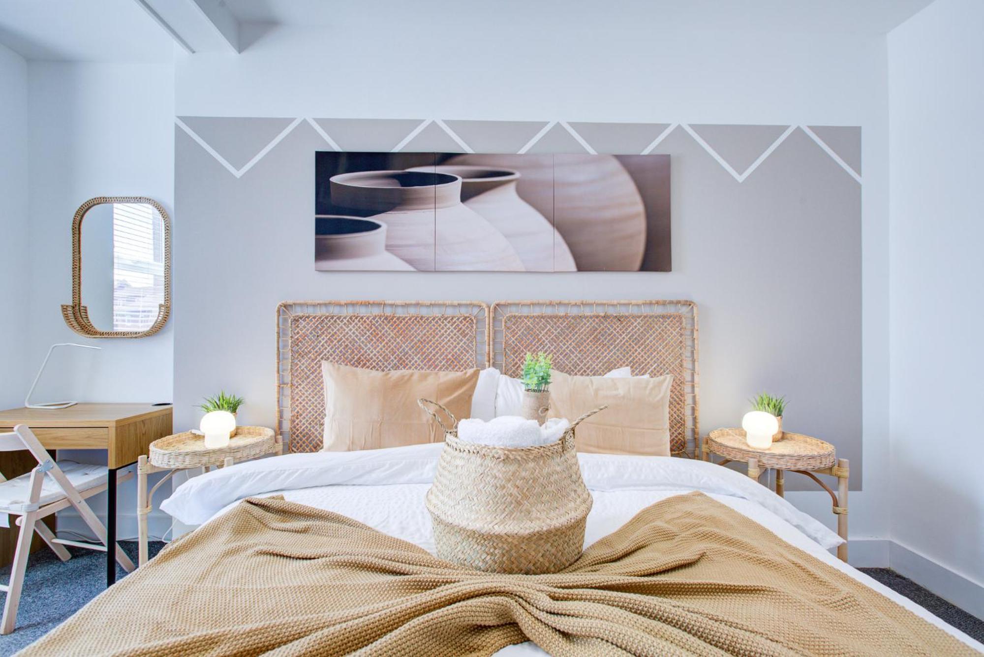 Stylish 1 Bed By Livra Estate Short Lets & Serviced Sutton With Free Parking *